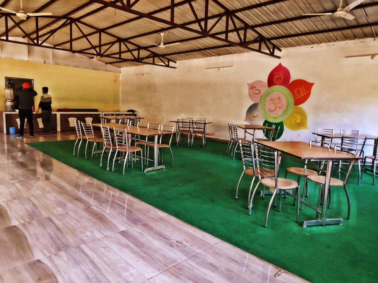 Garud Chatti River Resort Rishīkesh Exterior foto