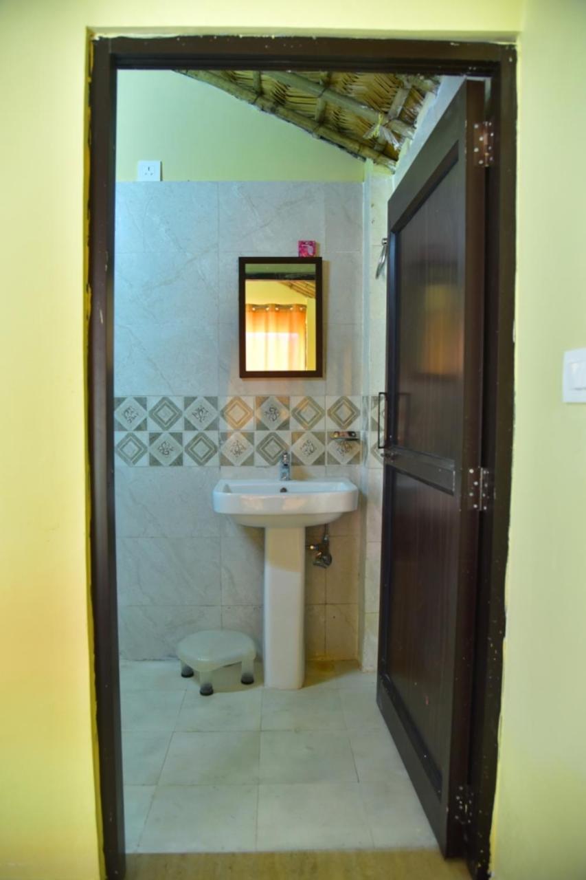 Garud Chatti River Resort Rishīkesh Exterior foto
